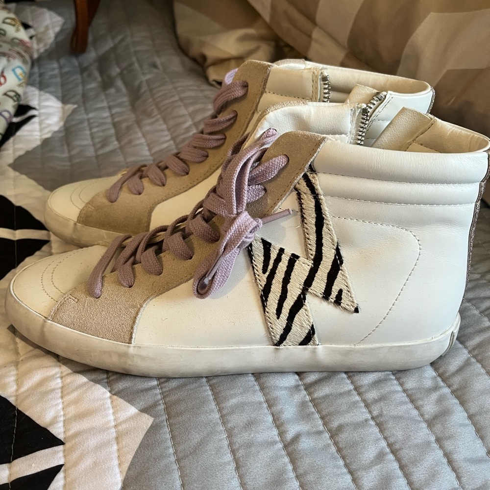 Sam Edelman high top sneaks NEW